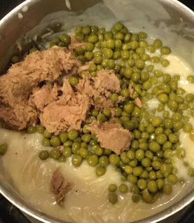 Tuna On Toast, Creamed Tuna On Toast, Creamed Tuna, Tuna Croquettes Recipe, Bbq Grape Jelly Meatballs, Green Peas Recipes, Extreme Cheapskates, Tuna Dishes, Salmon Pasta Recipes