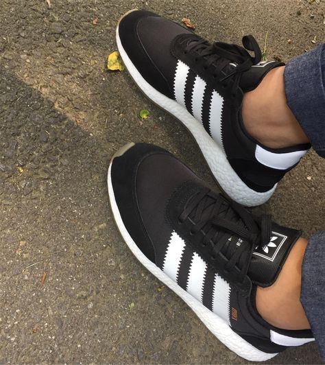 Adidas Iniki Runner Black/White/Gum. It's got the flimsiest yet most comfortable upper on a shoe I've ever worn. Iniki Adidas, White Adidas Trainers, Adidas Iniki Runner, Adidas Iniki, Runing Shoes, Adidas Boots, Adidas Shoes Outlet, Sneaker Lovers, Black And White Sneakers