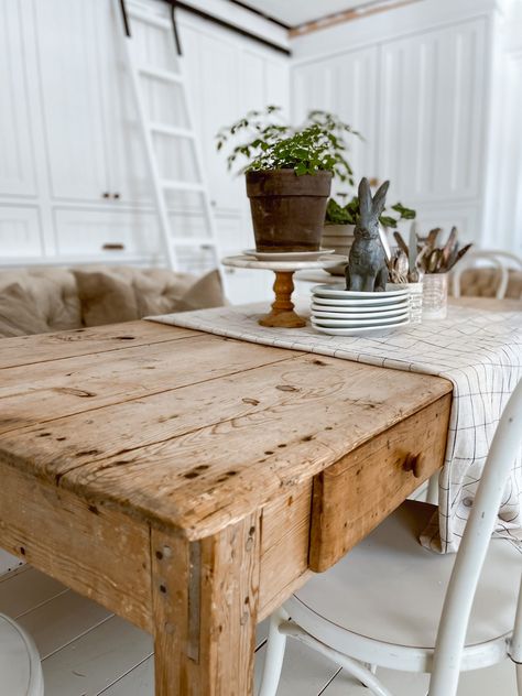 English Country Dining Table, Primitive Coffee Table, Primitive Tables, Raw Furniture, Primitive Table, Liz Marie, Liz Marie Blog, Farmhouse Style Table, Dining Table Rustic