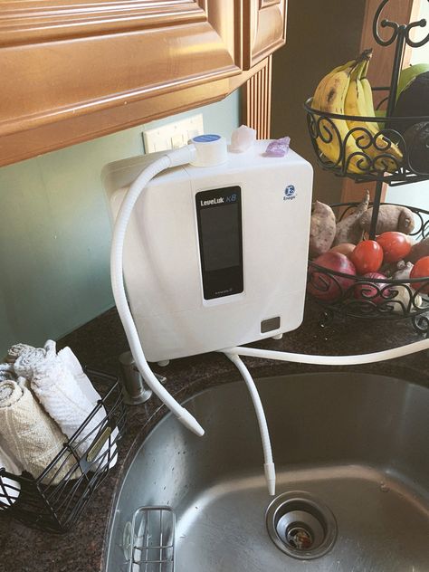 A sustainable medical grade water ionizer/machine called the Leveluk K8 attached to a kitchen sink. Kangen Machine, Alkalized Water, Hard Water Spots, Water Ionizer, Kangen Water, Beauty Water, Sustainable Kitchen, Baby Formula, Sustainable Home