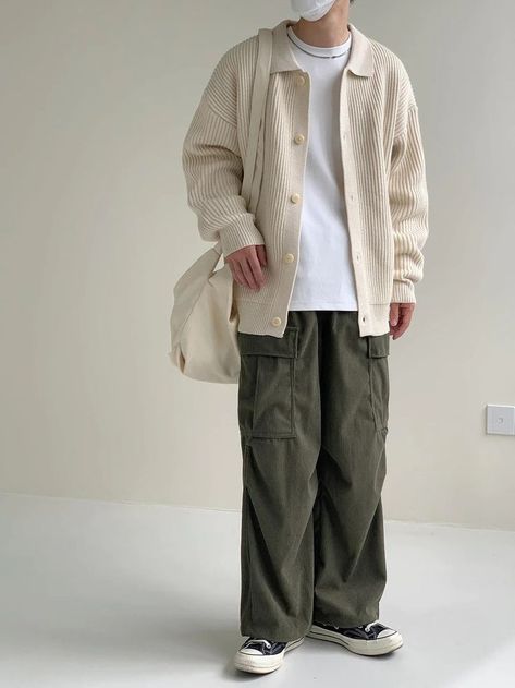 Mens Cardigan Outfit, Cardigan Outfit Men, Light Clothes, Japanese Mens Fashion, Cardigan Outfit, Japan Outfit, Ugly Christmas Sweaters, Mens Trendy Outfits, Fashion Themes