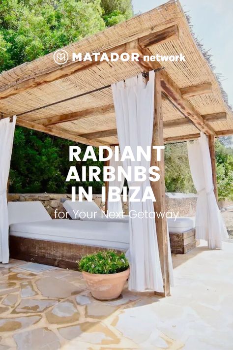 These are some of the most luxurious, secluded, and comfortable Ibiza Airbnbs. Unique Airbnb Amenities, Best Airbnb Spain, Beach Front Airbnb, Mexico Airbnb, Outdoor Barbecue Area, Nobu Hotel Ibiza Bay, Solo Vacation, Poolside Dining, Ibiza Town