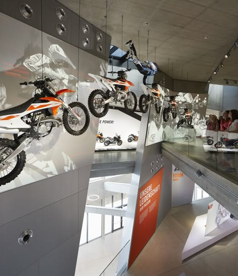 Tim Gajser, Bike Showroom, Road Racing Bike, Sport Motorcycle, Bike Photo, Showroom Design, Space Architecture, German Design, Exhibition Stand