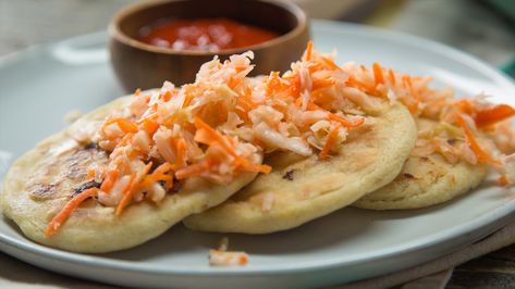 Chicken and Cheese Pupusas Cheese Pupusas Recipe, Popusas Recipe, Cheese Pupusas, Pupusas Recipe, Dinners Ideas, Latino Food, Hispanic Recipes, Chicken And Cheese, Canned Meat