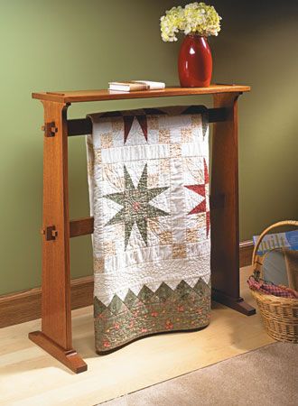 Craftsman-Style Quilt Rack | Woodsmith Plans Diy Quilt Rack, Quilt Rack Diy, Quilt Display Racks, Quilt Hanging, Woodsmith Plans, Quilt Ladder, Quilt Hangers, Quilt Display, Quilt Rack