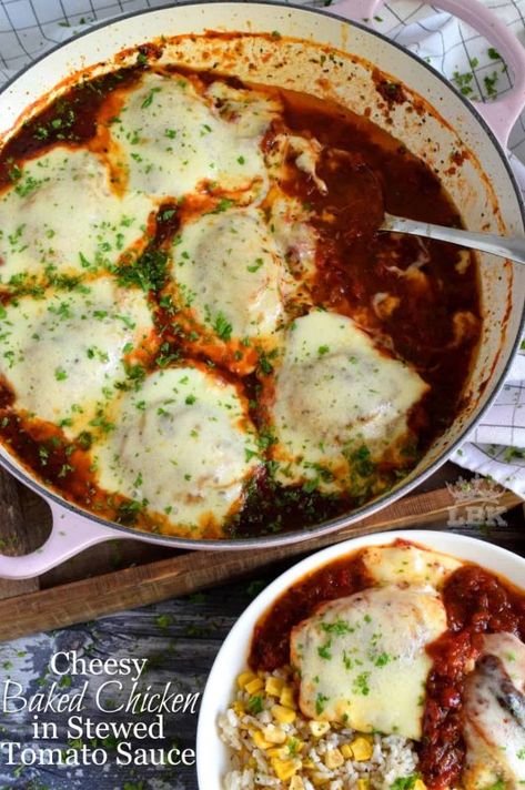 Stewed Tomato Recipes, Different Chicken Recipes, Cheesy Baked Chicken, Recipe Using Chicken, Baked Tomatoes, Stewed Tomatoes, Baked Chicken Thighs, Chicken Main Dishes, Best Chicken Recipes