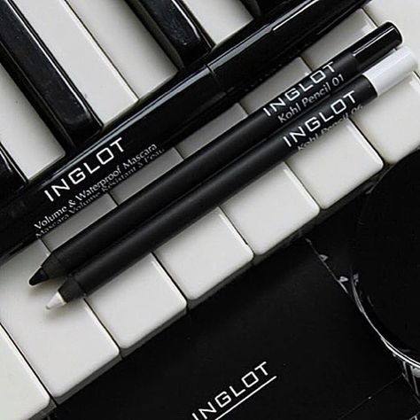 Inglot kohl pencil After 55% Discount Price: ৳751 Click to Pick: https://inglotbangladesh.com/eyeliners/249-kohl-pencil Get free Shipping with 45% Flat Discount INGLOT Kohl pencil is a highly pigmented eyeliner formulated to define the eyes while leaving a velvety appearance. Soft and supple for easy blending and smudging, this pencil quickly sets to a waterproof, smudge proof, and transfer proof finish. The active ingredients provide a moisturizing effect. 💡Did you already tried white eyeliner Eyeliner Shapes, Kohl Eyeliner, White Eyeliner, Best Eye Makeup, Eyeliner Pencil, Eye Pencil, Waterproof Mascara, Book Of Life, Cool Eyes