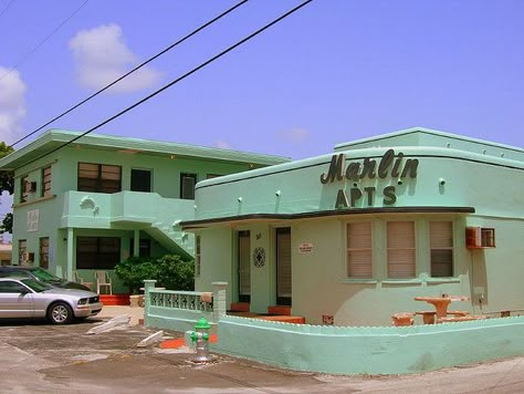 Hollywood Architecture, 1960s Architecture, Florida Architecture, Beach Architecture, Hollywood Florida, Hollywood Beach, Streamline Moderne, Deco Architecture, Casas The Sims 4