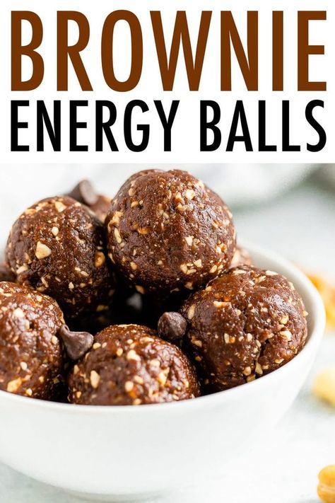 These no bake brownie energy balls are the perfect snack bites to have on hand when a chocolate craving hits. Only 7 ingredients needed! #brownie #energyballs #energybites #chocolate #vegan #snack #healthy #nobake #eatingbirdfood Coconut Energy Balls, Snack Healthy, Energy Ball Recipe, Snack Bites, Vegan Snack, Spend With Pennies, Clean Food Crush, Food Crush, No Bake Brownies