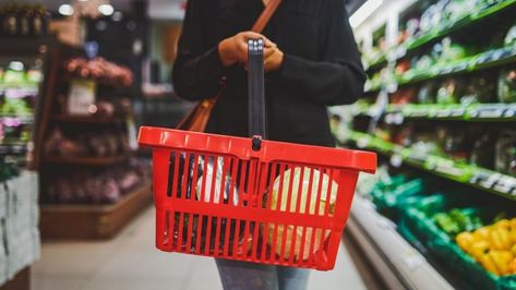 What are some of the items dietitians routinely put into their trolleys? Cheap Groceries, Food Additives, Grocery Budgeting, Cost Of Living, Shopping Basket, Grocery Shop, Healthy Options, Grocery Shopping, Food Items