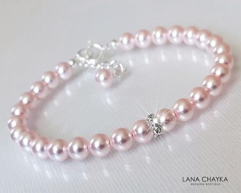 Light Pink Bracelet, Wedding Light Pink, Marinette Aesthetic, Light Pink Jewelry, Bridesmaid Pearl Bracelet, Bridal Necklaces, Pink Pearl Bracelet, Light Pink Wedding, Wedding Bracelets