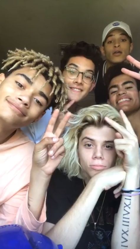 PRETTYMUCH Pretty Much Band, Brandon Arreaga, Future Boyfriend, Man Crush, Pretty Much, Cool Bands, Mens Hairstyles, Music Artists, Boy Bands