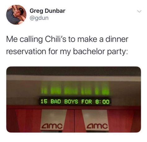 Me calling chili's to get a reservation for my bachelor party: 15 bad boys for 8:00 Funny Twitter Posts, Weird Images, Stuff And Thangs, Funny Random, Meme Funny, Someecards, Made Me Laugh, Funny Fails, Haha Funny