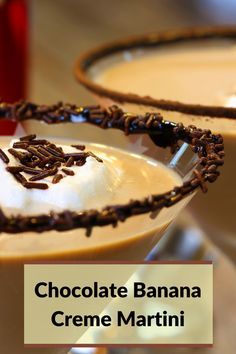 Chocolate Banana Cocktail, Valentines Martini, Banana Martini, Bartender 101, Dessert Martini, Crazy Cocktails, Spiked Drinks, Banana Cocktails, Pretty Cocktail