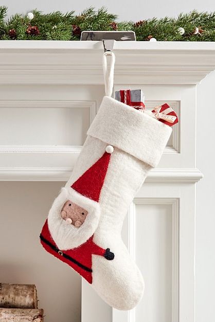 This year, as you shop for that perfect stocking stuffer, you may want to add an actual stocking to your list. While it’s tradition to hang your stockings each season, don’t let that stop you from switching things up. #stockings #christmas #holiday #decorations #christmasdecorations #holidaydecor #giftideas #christmasgifts #elledecor Modern Christmas Stocking, Felt Christmas Stockings, Cookie Cakes, Crochet Christmas Stocking, Felt Stocking, Modern Christmas Decor, Holiday Craft, Christmas Things, Xmas Stockings