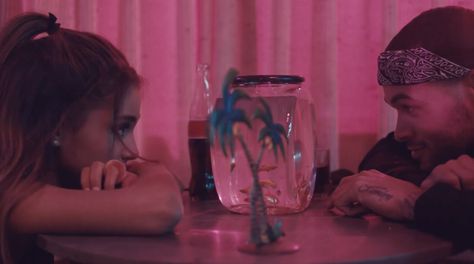 Collage Des Photos, Ariana Grande Music Videos, Ariana Grande Fans, Dangerous Woman, Celebrity Art, Famous Celebrities, Pop Star, Short Film, Mtv