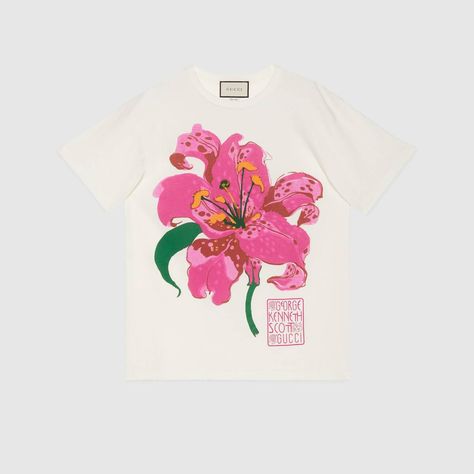 Shop the Ken Scott print cotton T-shirt in white at GUCCI.COM. Enjoy Free Shipping and Complimentary Gift Wrapping. Ken Scott, Improve Soil Quality, Gucci Women, Gucci Mane, Floral Drawing, American Design, Womens Clothing Sizes, Rainbow Stripes, Gucci Men