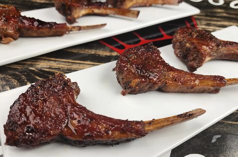 Honey Glazed Lamp Chops Honey Balsamic Lamb Chops, Honey Glazed Lamb Chops Recipe, Cajun Honey Glazed Lamb Chops, Honey Garlic Lamb Chops, Balsamic Lamb Chops, Lamb Chops Recipes, Glazed Lamb Chops, Garlic Lamb Chops, Lamp Chops