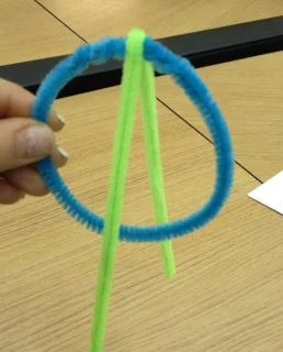 Peace Crafts For Kids, Peace Sign Craft, K2 Activities, Peace Crafts, Friendship Crafts, Craft Pipe Cleaner, Bible Camp, Cousin Camp, Best Scissors