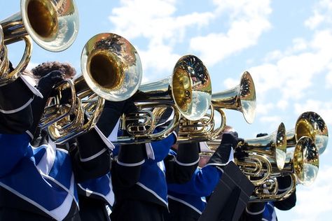 baritones Baritone Aesthetic, Marching Band Pictures, Marching Band Aesthetic, High School Boyfriend, School Boyfriend, Cream Core, Alley Oop, Band Aesthetic, French Horn