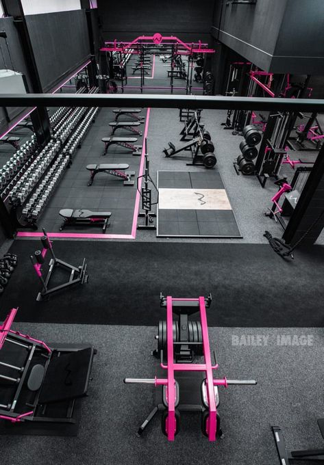 Sports Training Facility, Athlete Training, Dream Gym, Gym Setup, Training Facility, Christopher Bailey, Home Gym Design, Gym Design, Sports Training