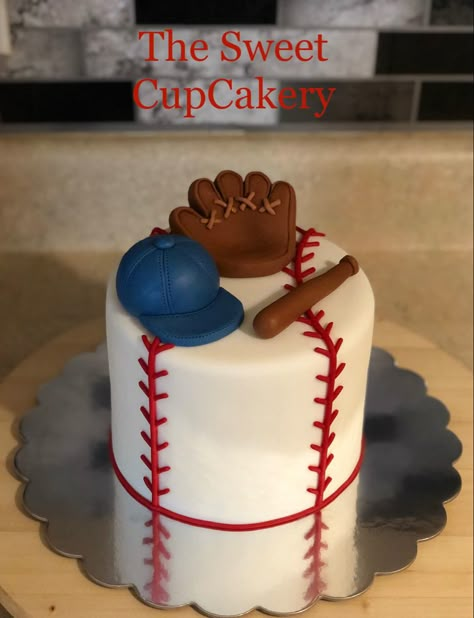 Small Baseball Cake, Baseball Birthday Cakes For Boys, Baseball Cakes For Boys, Baseball 1st Birthday Cake, Baseball Cakes For Boys Birthdays, Baseball Cake Ideas, Birthday Cake Baseball, Baseball Baby Shower Cake, Baseball Theme Cake