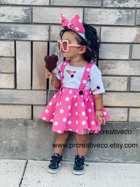 Our cute #minnie #icecream outfit is perfect for your next #birthday #party or a trip to #disney parks! Ice Cream Outfit, Lila Party, Minnie Mouse Birthday Theme, Minnie Mouse Birthday Party Ideas, Minnie Mouse Birthday Outfit, Minnie Mouse Birthday Party Decorations, Twodles Birthday, Minnie Mouse First Birthday, Minnie Mouse Birthday Decorations