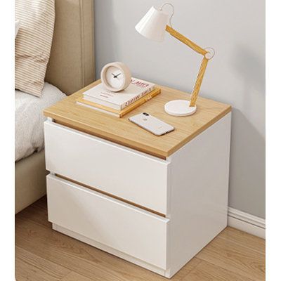 I recommend it. Bag 1 in 1 yak at unichlo Night Stand Inspo Aesthetic, Cute Night Stands, Bedroom Table Ideas, Night Stand Wood, Aesthetic Side Table, Different Room Styles, Bedroom Side Tables, White Night Table, Simple Side Table