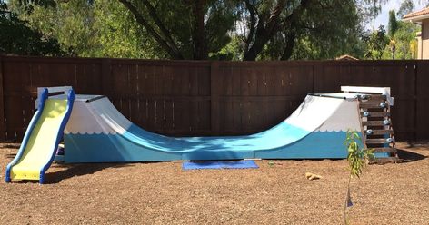 Backyard half pipe with a little rock wall climb up, slide, and blue wave paint pattern. Decorate your backyard with skateboard fu... Backyard Halfpipe, Garden Ramp, Backyard Playscape, Half Pipe Plans, Diy Skatepark, Backyard Ramp, Backyard Skatepark, Hardscape Backyard, Skateboard Furniture