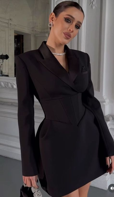 Black Power Suits For Women, Lady Boss Outfit, Classy Graduation Outfit, Luxury Dress Classy, Africa Trip, Cute Professional Outfits, Chic Outfits Classy, Plus Zise, American Dress