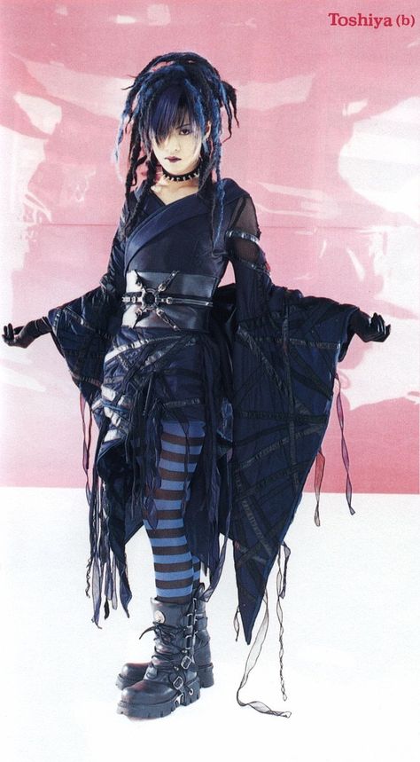 #toshiya of #direngrey V Kei Fashion, Vkei Fashion Aesthetic, V Kei Outfits, Angura Kei Fashion, Jrock Visual Kei, Vkei Outfits, Angura Kei, Visual Kei Aesthetic, V Kei