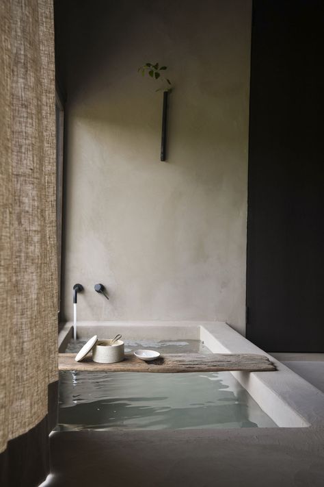 Maana Kiyomizu Ceramic Bathtub, Townhouse Designs, Rustic Materials, Wood Joinery, Hotel Boutique, Contemporary Living Spaces, Home Decor Store, Elle Decor, Wabi Sabi