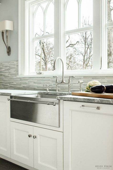 Sink With Towel Bar, Farmhouse Kitchen Sink Decor, Kitchen Sink Decor Ideas, Kitchen Sink Decor, Kitchen Sink Window, Farmhouse Kitchen Backsplash, Kitchen Sink Design, Apron Sink, Kitchen Backsplash Designs