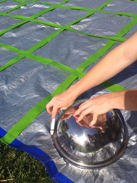 do it yourself divas: DIY: Giant Yard Twister Game with SHAVING CREAM Outdoor Games Diy, Giant Twister, Giant Outdoor Games, Giant Yard Games, Twister Game, Diy Yard Games, Child Activities, Outdoor Party Games, End Of Year Party