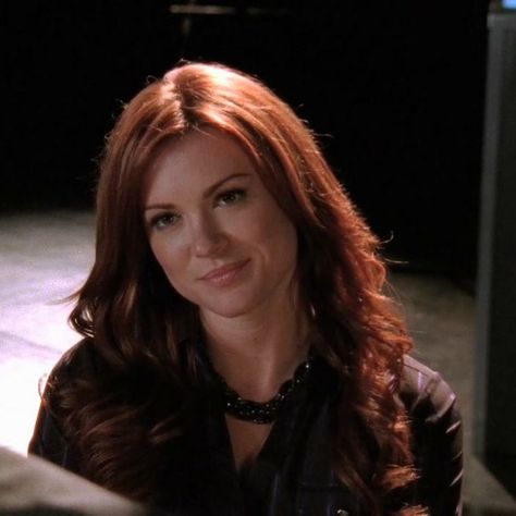 Rachel One Tree Hill, Rachel Gatina, Danneel Harris, Rachel Hair, Daneel Ackles, Danneel Ackles, Drama Tv Shows, Young Avengers, Auburn Hair