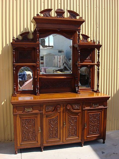 Beautiful Antique Sideboard English Sideboard, Victorian Sideboard, Sideboard Hutch, Antique Server, English Furniture Style, Victorian China, Sideboard Antique, Cooks Kitchen, Victorian Cabinet