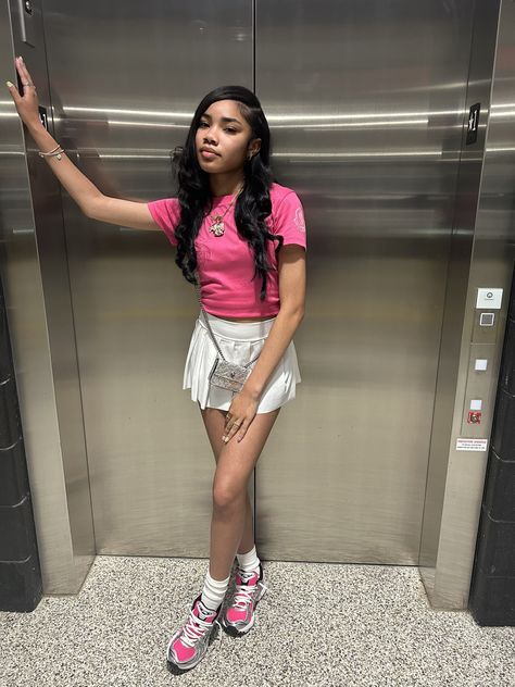 MAJ on X: "she the type if you get er you can brag on it 😏 https://t.co/8lLV4Zr9ye" / X Asics Outfit, Pink Asics, Fashion School Outfits, Mall Outfit, Cute Birthday Outfits, Fits Clothes, Tween Outfits, Cute Swag Outfits