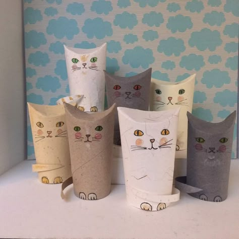 Toilet Paper Roll Cat, Toiletpaperroll Craft, Toilet Paper Roll Art, Rolled Paper Art, Toilet Paper Crafts, Egg Carton Crafts, Toddler Arts And Crafts, Animal Crafts For Kids, Toilet Paper Roll Crafts