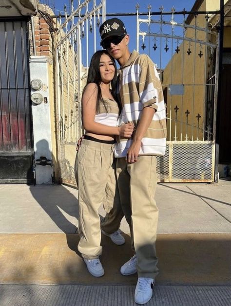 Cholo Couple Photoshoot, Chicano Outfits, 2000s Couple Photoshoot, Chola Fits, Cholo Couple, Chicana Style Outfits, Chica Chola, Chola Girl, Chicano Love