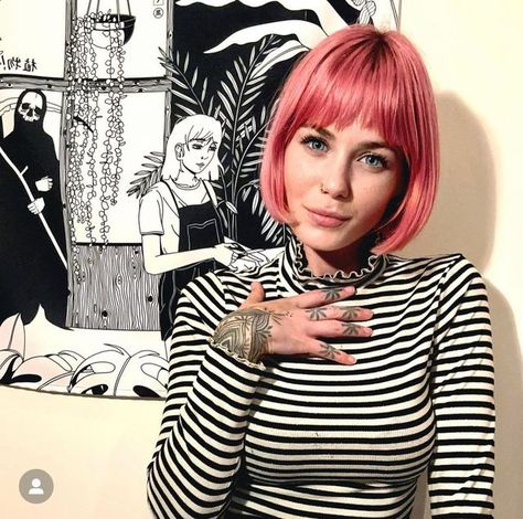 Pink French Bob, Pink Bob With Bangs, Bob Pink Hair, Fringe Bob, Cortes Bob, Pink Bob, Bob With Fringe, Bed Hair, Cute Bob