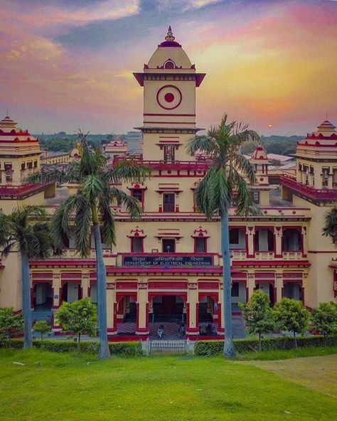 Ayurveda Banaras Hindu University, Uttar Pradesh , India Iit Guwahati Wallpaper, Iit Roorkee Wallpaper, Iit Wallpapers, Antique Buildings, Iit Guwahati, Iit Roorkee, Banaras Hindu University, Iit Jee, Vision Board Images