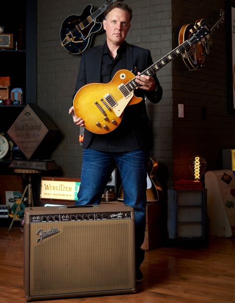 Joe Bonamassa reveals one common fake ‘59 Les Paul ‘Burst scam – and how you can avoid it | Guitar World Guitar Pretty, Gibson Les Paul Sunburst, Tommy Bolin, 1959 Gibson Les Paul, Guitar Images, Rare Guitars, Joe Bonamassa, Rich Family, Nft Collection