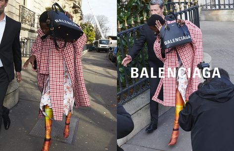 Balenciaga Fashion Advertising Archive | The Impression Lotta Volkova, Inspired Photos, Balenciaga Spring, Stella Tennant, Balenciaga Fashion, Mode Editorials, Balenciaga Women, Olsen Twins, Paparazzi Photos