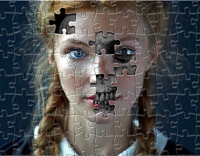 Puzzle Portrait Art, Final Peice Ideas Photography Gcse, Puzzle Face Art, Fragments Of Time, Puzzle Art Drawing, Dichotomy Art, Interactive Portrait, Puzzle Pieces Art, Deconstruction Art