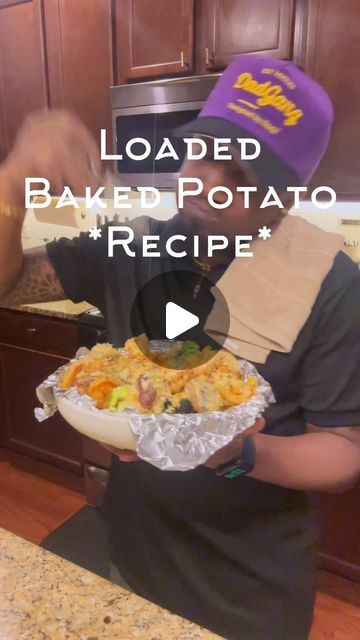 Loaded Baked Potato Meal, Stuffed Baked Potato Ideas, Baked Potato Ideas Meals, Alfredo Baked Potato, Stuffed Baked Potatoes Main Dishes, Steak Baked Potato, Steak And Baked Potato, Shrimp Potatoes, Baked Potato With Cheese