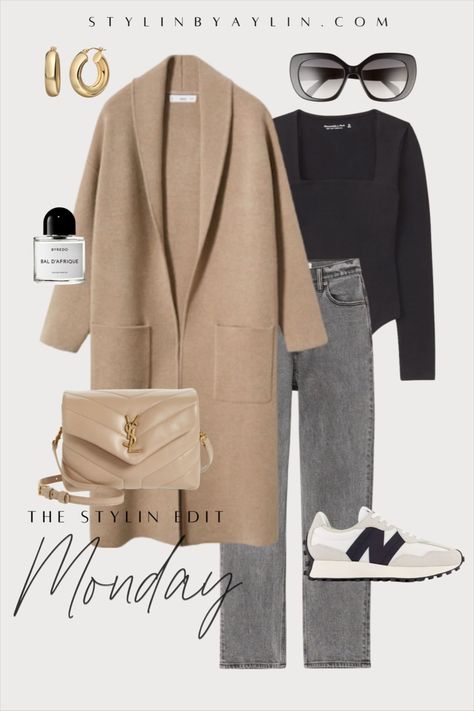 Knitted Coat Outfit, Beige Oversized Coat Outfit, Tan And Gray Outfit, Oversized Coat Outfit, Beige Coat Outfit, Vinter Mode Outfits, Outfits Of The Week, Mode Mantel, Beige Coat