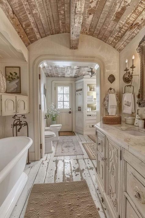 French Country Bathroom Ideas, Country House Bathroom, Soaker Tubs, Farmhouse Master Bath, Vintage Farmhouse Bathroom, Bathroom Things, Farmhouse Bathroom Mirrors, Ladies Bathroom, Farmhouse Style Bathroom