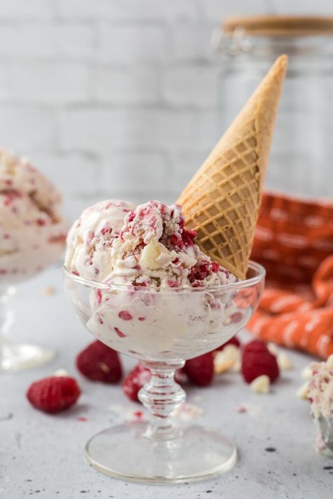 White Chocolate Raspberry Ice Cream White Chocolate Raspberry Ice Cream, Ice Cream With Condensed Milk, Chocolate Raspberry Ice Cream, Raspberry Ice Cream Recipe, Different Ice Cream Flavors, Black Raspberry Ice Cream, White Chocolate Ice Cream, Churn Ice Cream, Raspberry White Chocolate