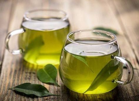 22 Expert-Recommended Immune-Improving Foods | Eat This Not That Abdomen Plat, Green Tea Detox, Detox Kur, Green Tea Benefits, Best Tea, Detox Tea, Kombucha, Tea Leaves, Superfoods