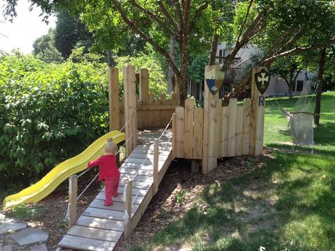 DIY - Build Your Kids a Play Castle :: Hometalk http://www.hometalk.com/1859280/diy-build-your-kids-a-play-castle Play Castle, Kids Backyard, Play Area Backyard, How To Build Steps, Kids Garden, Outdoor Play Area, Kids Outdoor Play, Building A Fence, Backyard Playground